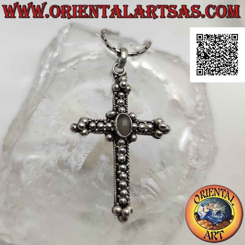 Silberanhänger, orthodoxes Kreuz mit zentralem ovalem Mondstein und Kugeldekoration