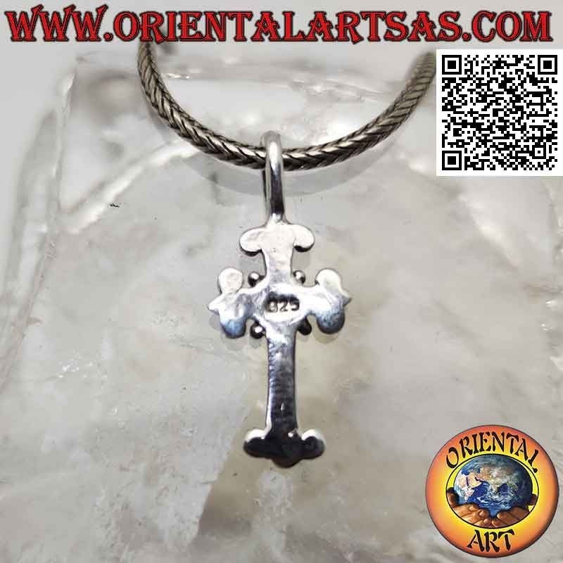 Silberanhänger, lateinisches Kreuz mit Mittellinie verankert