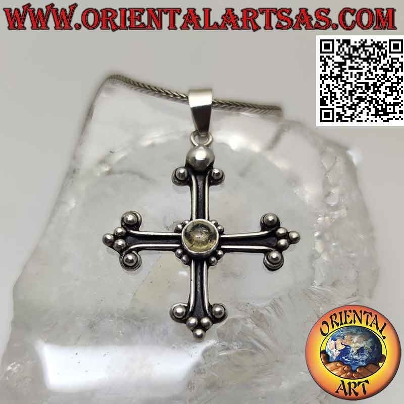 Colgante de plata, cruz de San Lorenzo con topacio amarillo redondo central