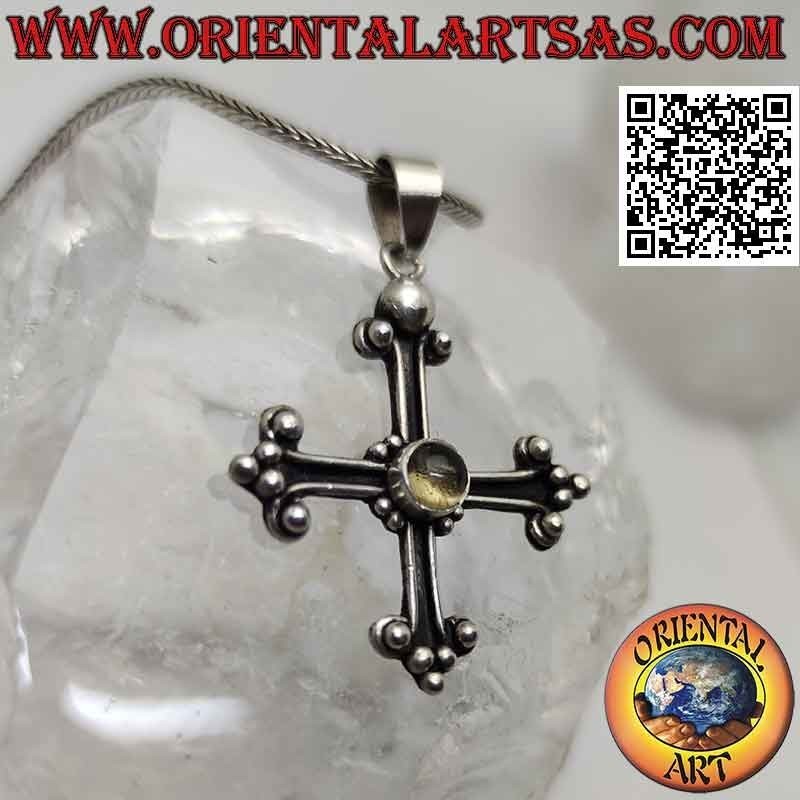 Colgante de plata, cruz de San Lorenzo con topacio amarillo redondo central