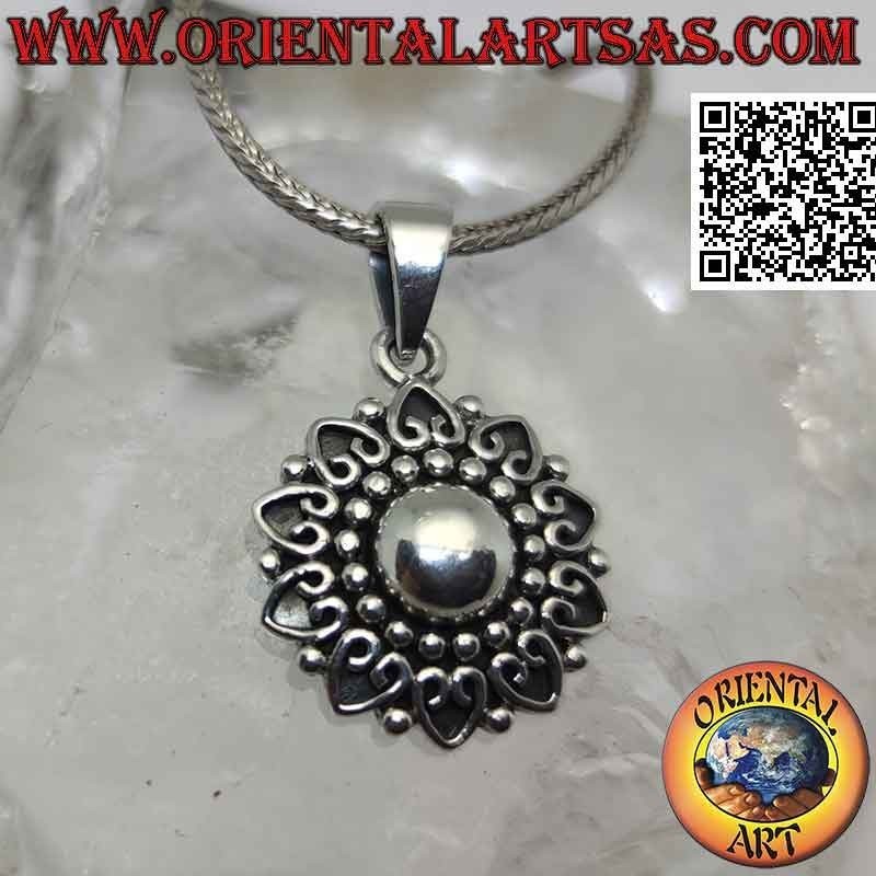 Colgante de plata, sol en la flor de la vida rodeado de corazoncitos