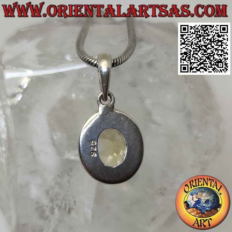 Ciondolo in argento con topazio giallo ovale contornato da intreccio e bordo liscio