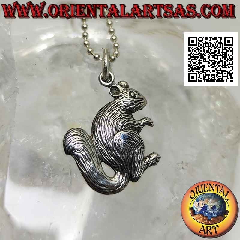 Pendentif en argent en forme d'écureuil
