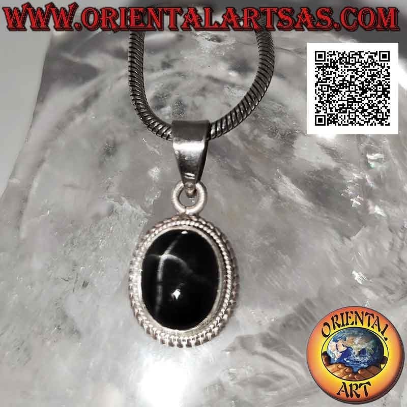 Ciondolo in argento con black star (Diopside) ovale cabochon contornata da intreccio