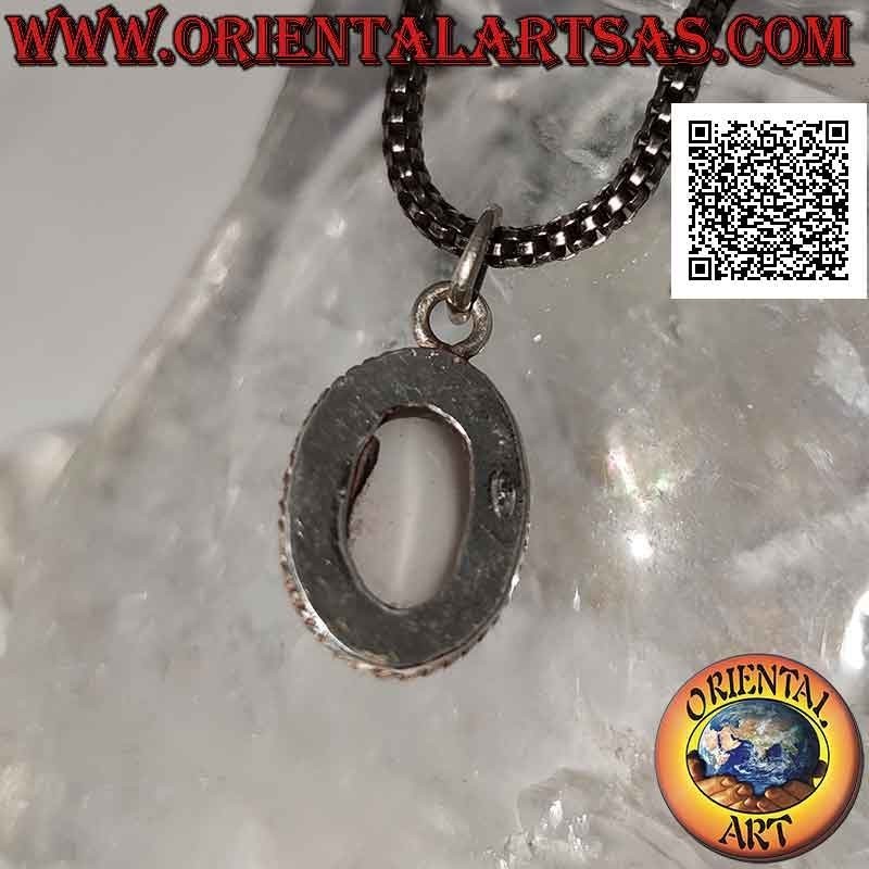 Silberner Anhänger mit Cabochon ovalem Mondstein umgeben von verwobenem und glattem Band