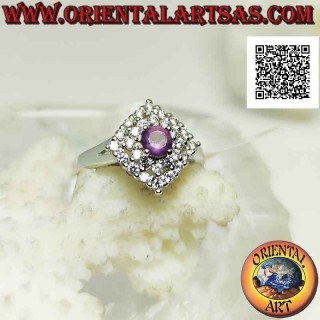 Anello in Argento 925‰ con ametista tonda naturale su un quadrato romboidale tempestato di zirconi