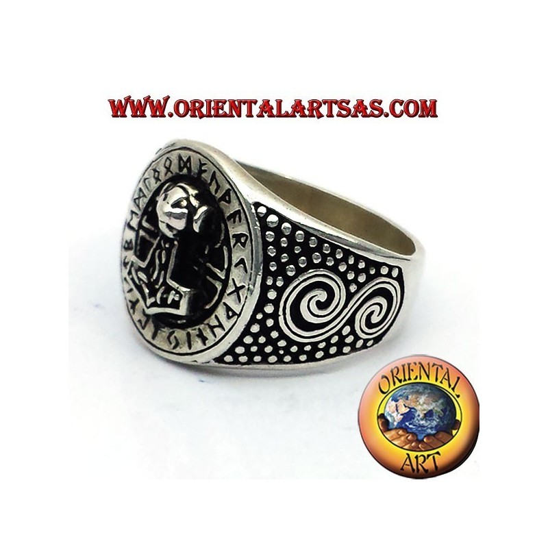 Anello in argento, martello di Thor con rune celtiche