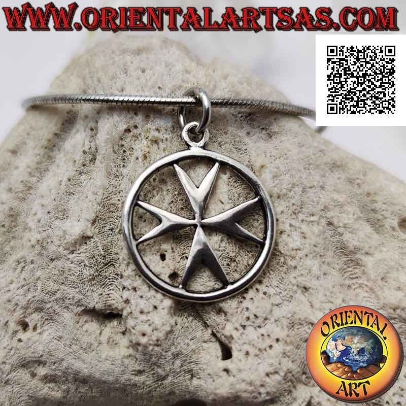 Pendentif en argent, croix de l'état monastique des Chevaliers de Malte dans le cercle