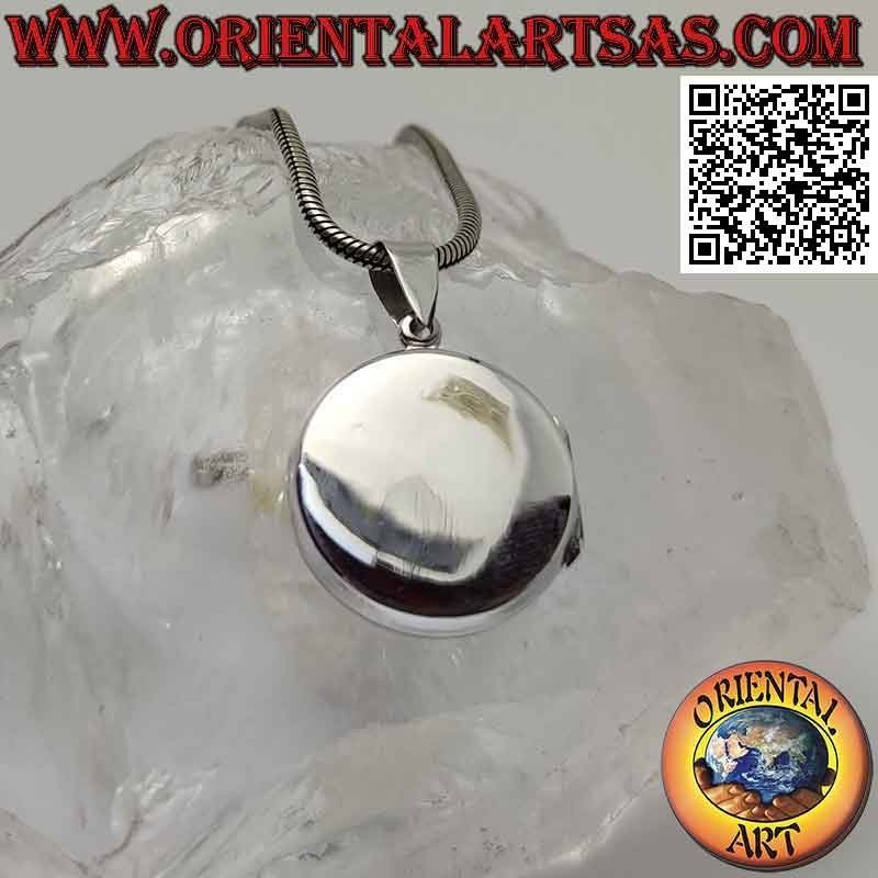 Photo frame pendant in flat round smooth silver (22 mm.)