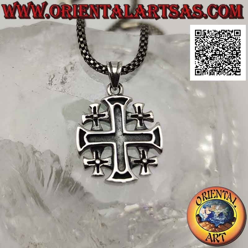 Pendentif en argent, croix de Jérusalem (des chevaliers du Saint-Sépulcre) en bas-relief