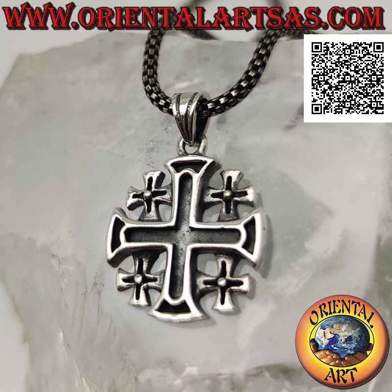 Pendentif en argent, croix de Jérusalem (des chevaliers du Saint-Sépulcre) en bas-relief