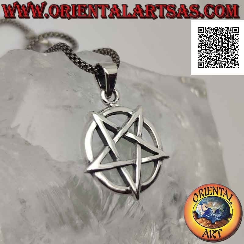 Pendentif en argent, pentacle inversé (pointant vers le bas) lisse sur cercle