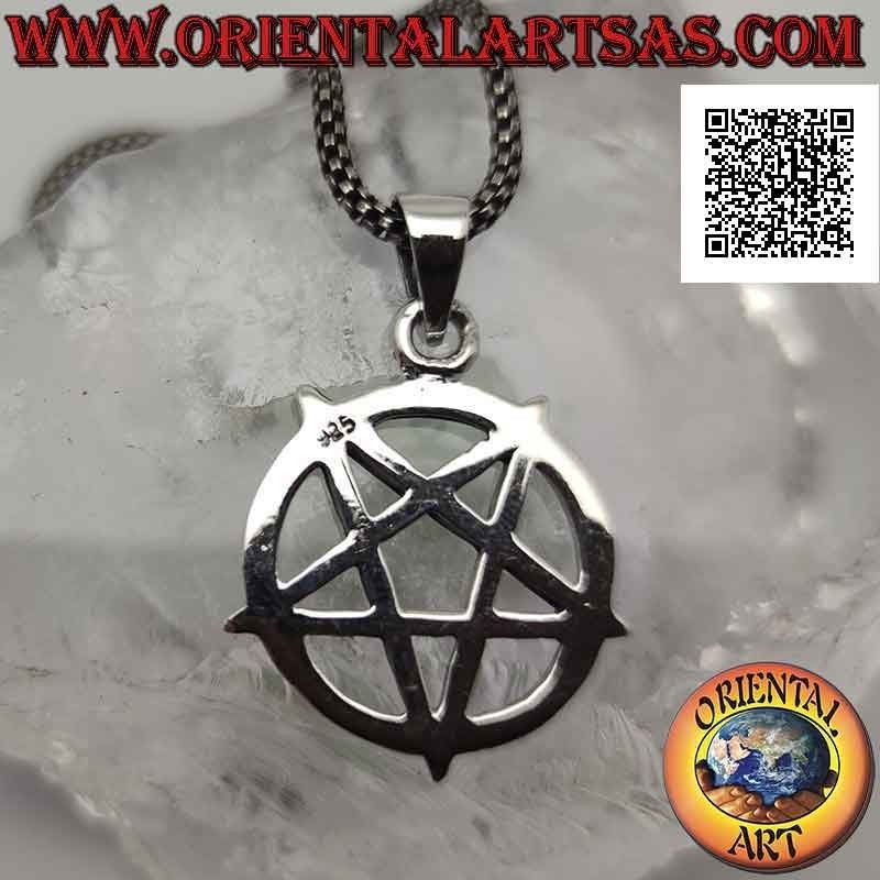 Pendentif en argent, pentacle inversé (pointant vers le bas) lisse sur cercle