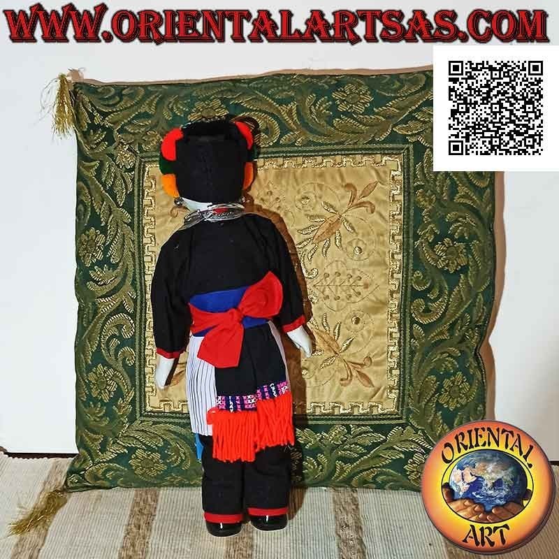 Traditionelle Thai-Puppe aus Chiang Mai - der Meo Back-Stamm (handgefertigt)