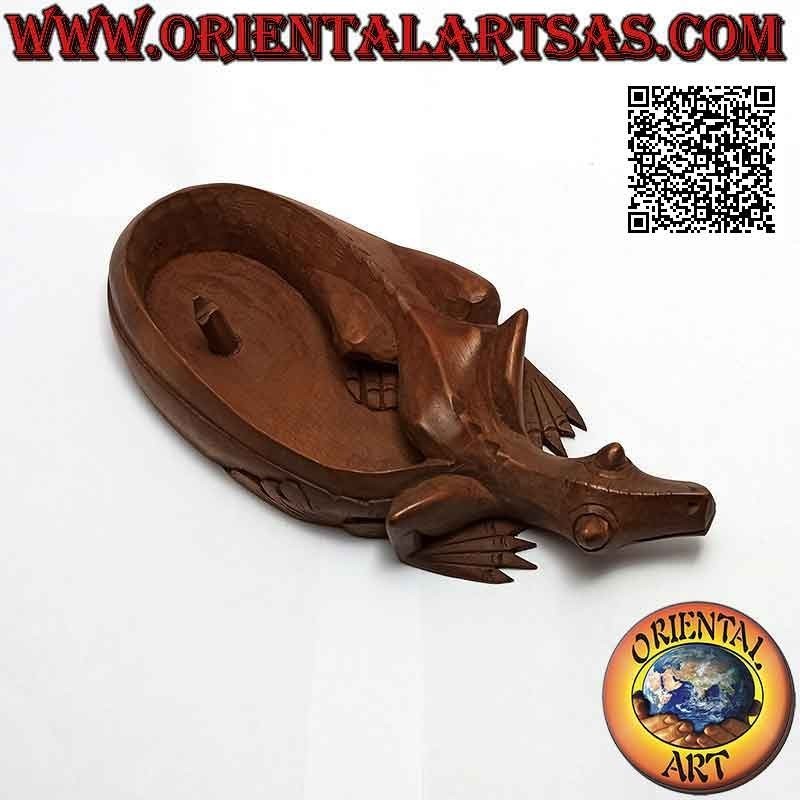 Agamidae-shaped ashtray, scaled reptile with mahogany wood cigarette holder (left)
