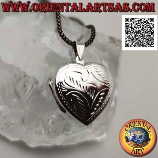 Ciondolo portafoto in argento a forma di cuore piatto con decorazione floreale intarsiata (27 mm)