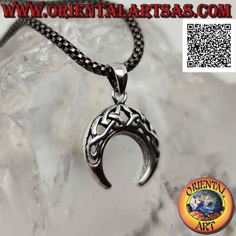 Colgante de plata, media luna wicca con puntas hacia abajo y decoración calada de nudos celtas
