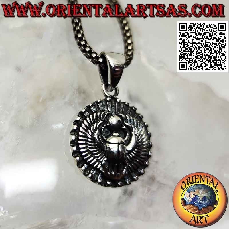 Pendentif en argent, bousier (symbole égyptien de la résurrection)