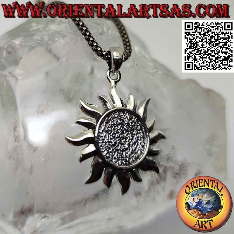 Colgante de plata, sol con disco de Festos (Ø 27 mm)