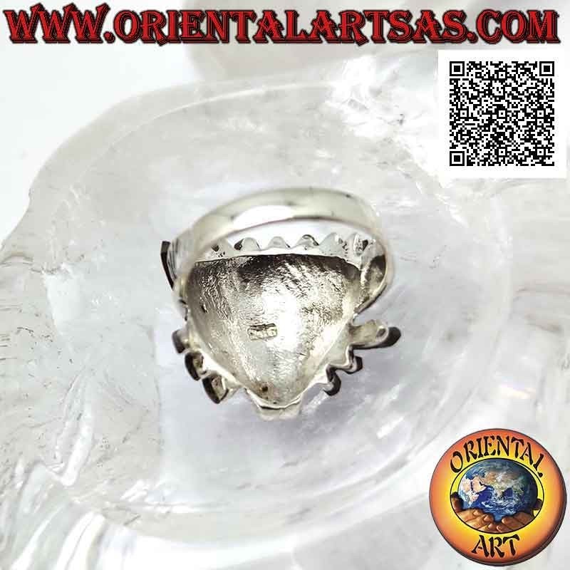 Anillo de plata, cabeza de salvia de indio nativo americano con tocado de abulón (paua) y plumas a los lados (A)