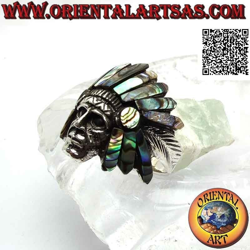 Bague en argent, tête de sauge amérindienne avec coiffe d'ormeau (paua) et plumes sur les côtés (B)