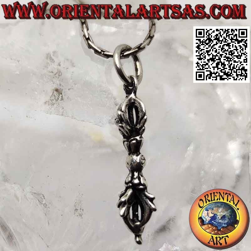 Colgante de plata en forma de vajra o dorje tibetano