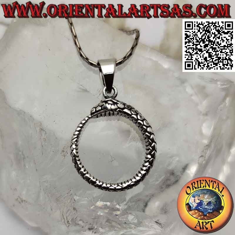 Colgante de plata en forma de Ouroboros u Ouroboros (Ø 22 mm)