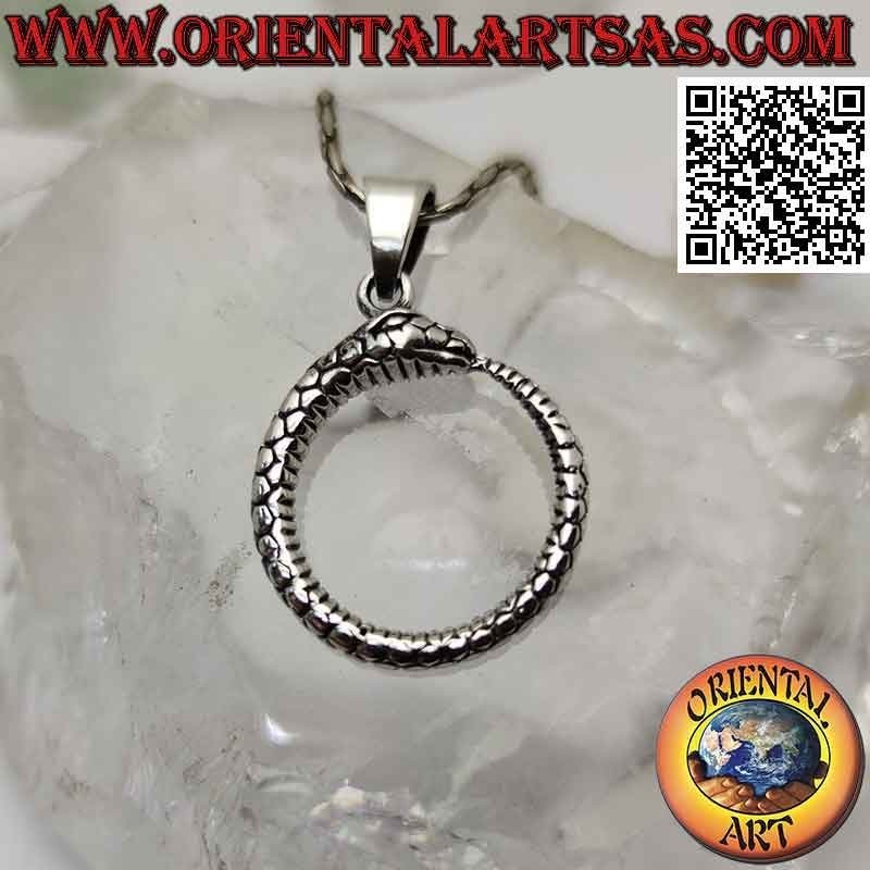 Colgante de plata en forma de Ouroboros u Ouroboros (Ø 22 mm)