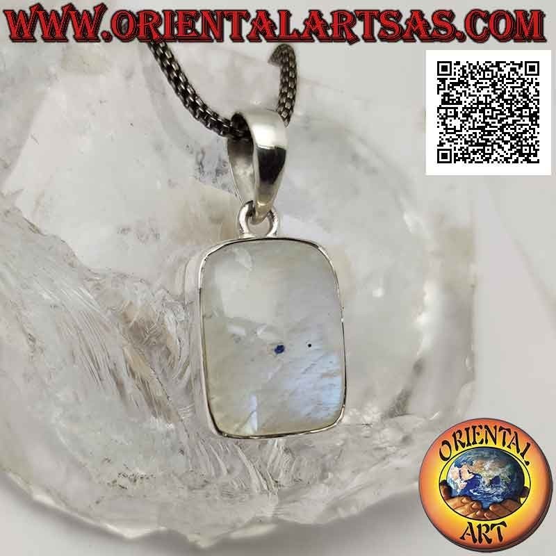 Colgante de plata con piedra lunar arcoíris cabujón biselado rectangular en engaste liso
