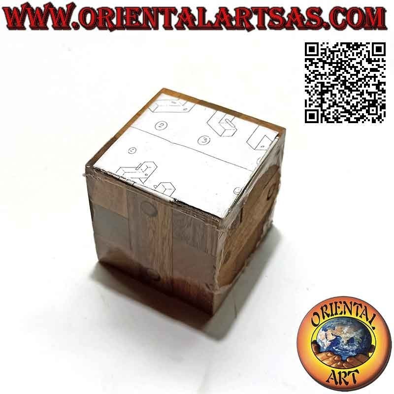 Gioco di logica (rompicapo), "il cubo inchiodato" in legno di suar
