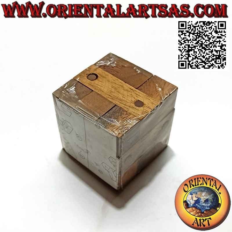 Juego de lógica (rompecabezas), "el cubo clavado" en madera de suar