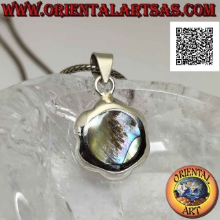 Silver pendant, round flower with central round abalone (paua shell) (A)