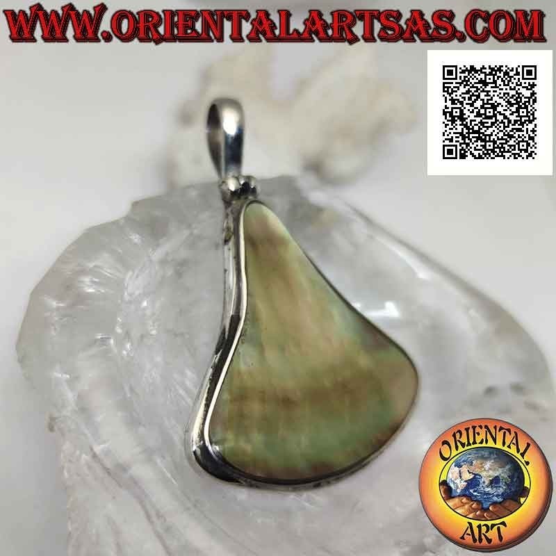 Silver pendant, rounded triangular mother-of-pearl with smooth edge (large)
