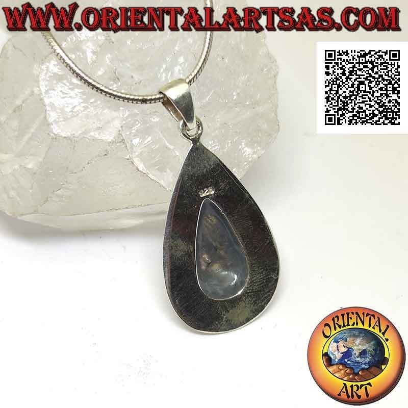Pendentif en argent avec ormeau en forme de goutte (coquillage paua) serti au ras du bord sur une monture lisse