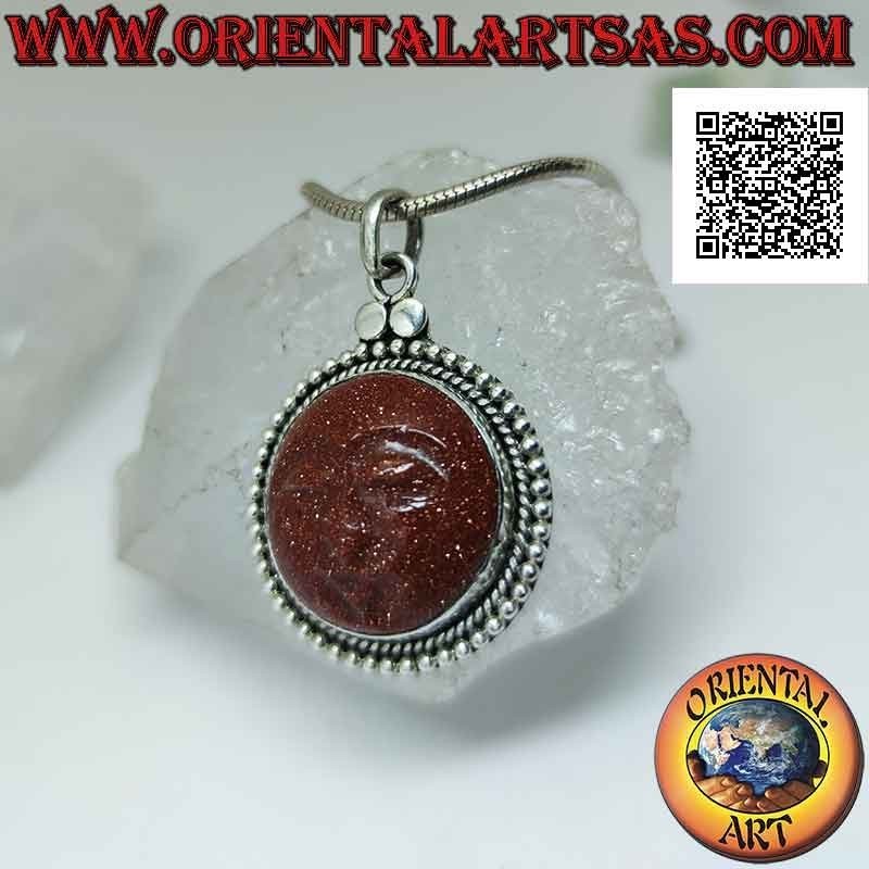 Silver pendant with sun cameo in round sunstone with dot edge