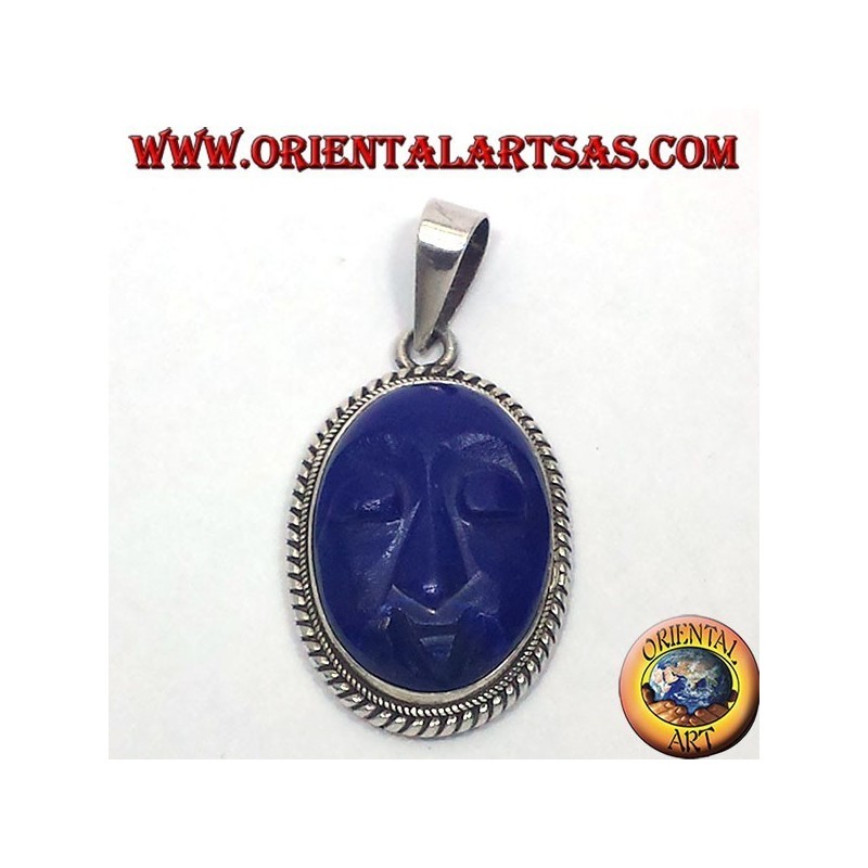pendentif en argent avec le visage de lapis-lazuli sculpté