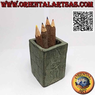 Portalápices cuadrado con buda en bajorrelieve de terracota verde