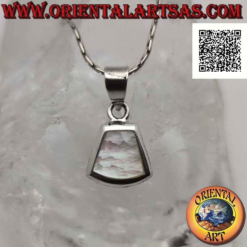 Pendentif en argent avec fil courbe trapèze isocèle nacre sur serti lisse