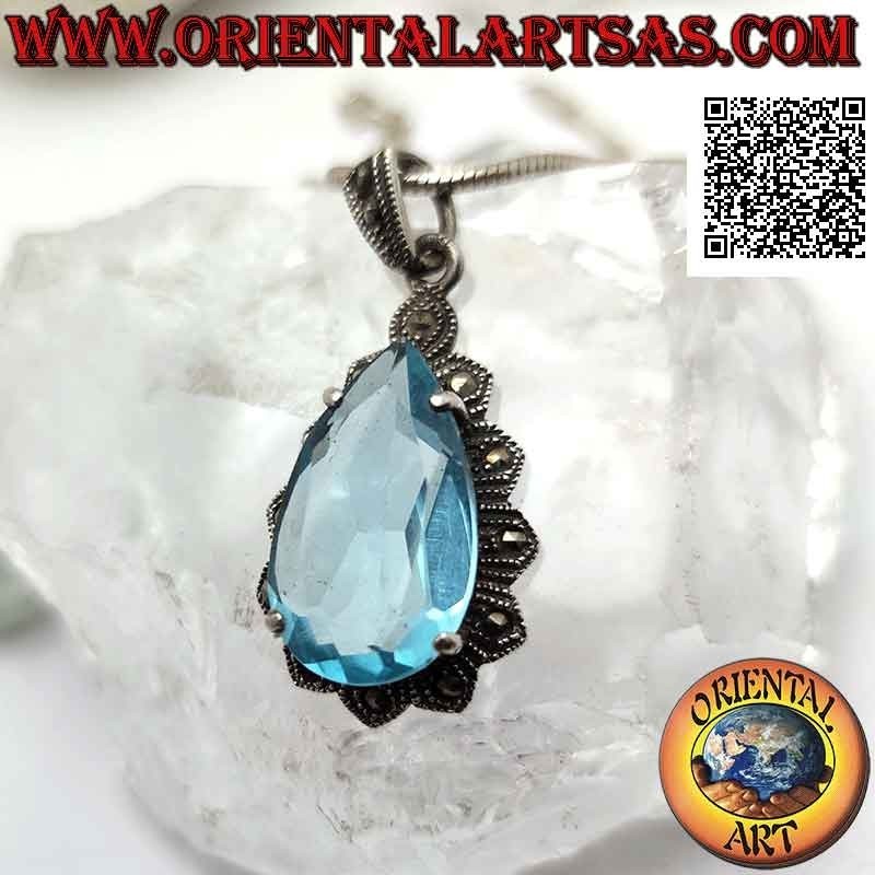 Ciondolo in argento con grande topazio blu a goccia incastonato su montatura imperiale tempestata di marcassite