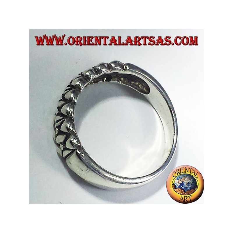 Anello in argento, fascia intagliata 