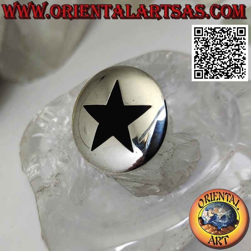 Silver ring with onyx star on a large smooth round plate