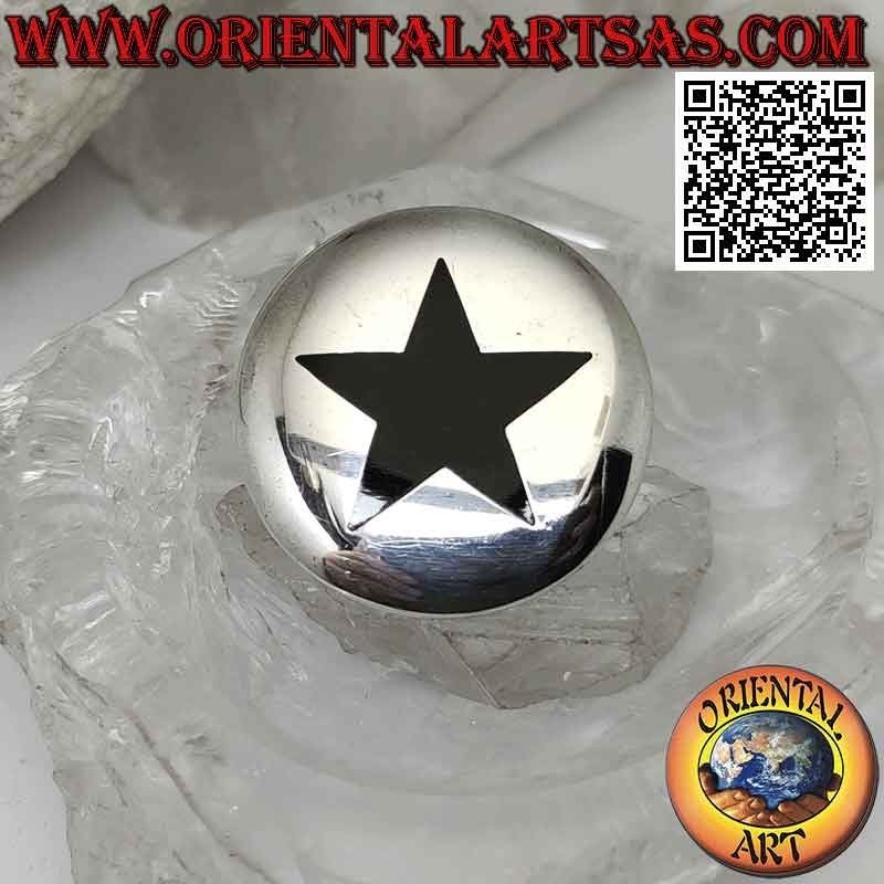 Silver ring with onyx star on a large smooth round plate