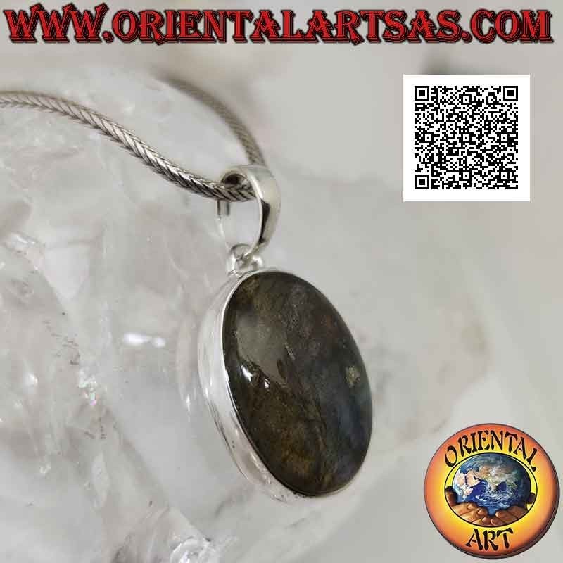 Pendentif en argent avec un gros cabochon ovale en labradorite sur monture lisse