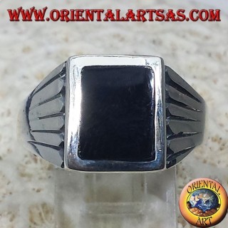Anillo de plata con líneas talladas, con Onyx rectangulares