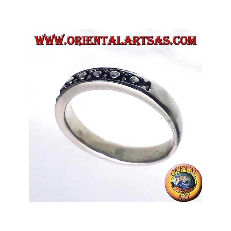 anillo de plata, tallado, estrecha banda de tiro