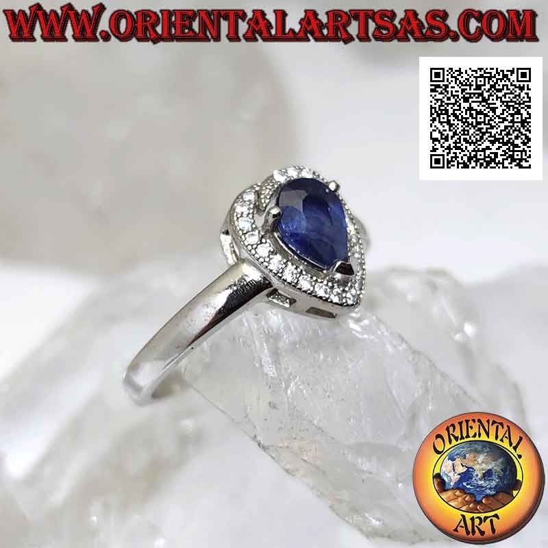 Bague en argent avec saphir synthétique en forme de larme serti entouré de zircons avec terminal superposé