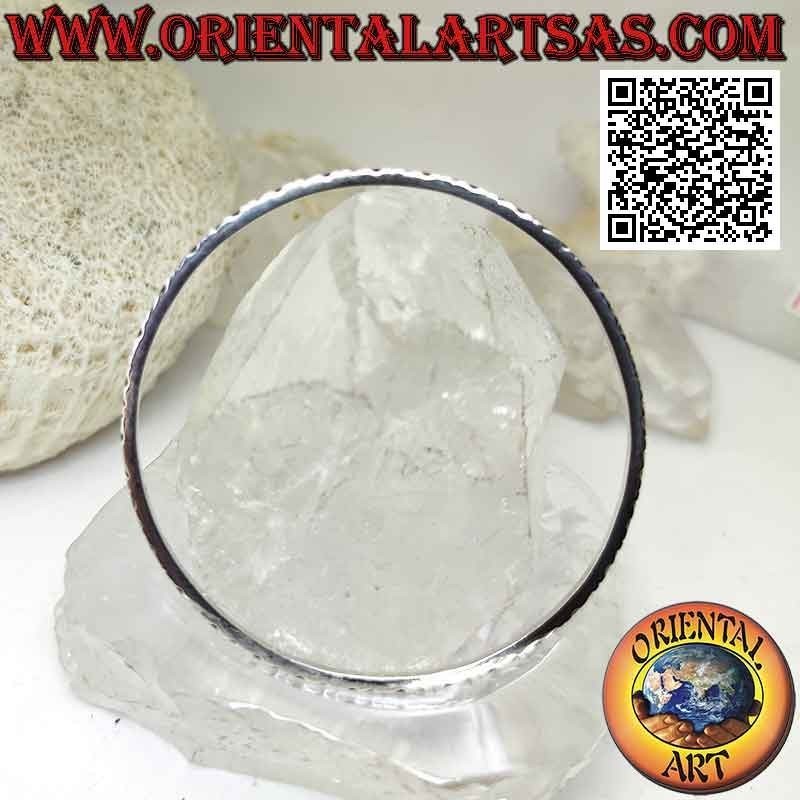 Starres Armband aus 925 ‰ Silberring mit Wellen und 2 mm abwechselnden Segmenten