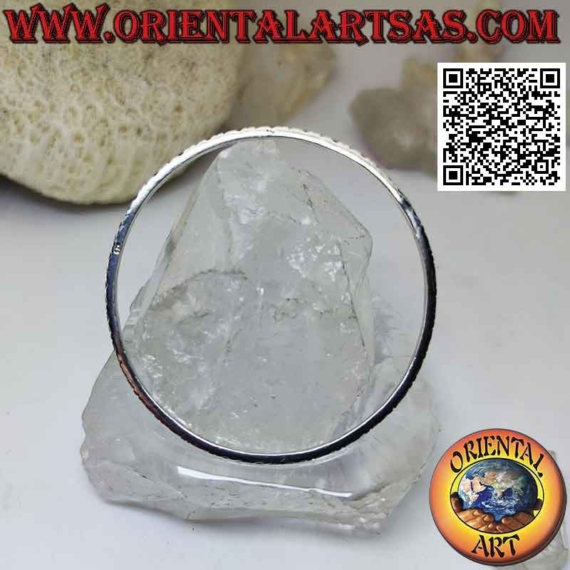 Bracciale rigido in argento 925‰ ad anello con onde e segmenti alternati da 2 mm