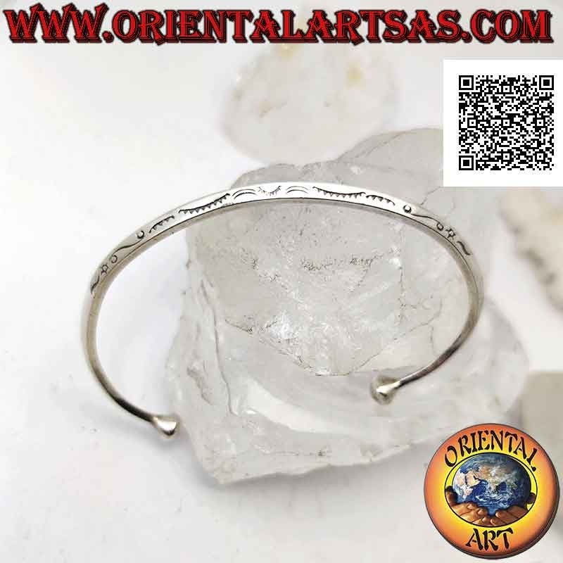 Rigid bracelet in 925 ‰ silver rhomboid with decorated engraved arches and terminal ball