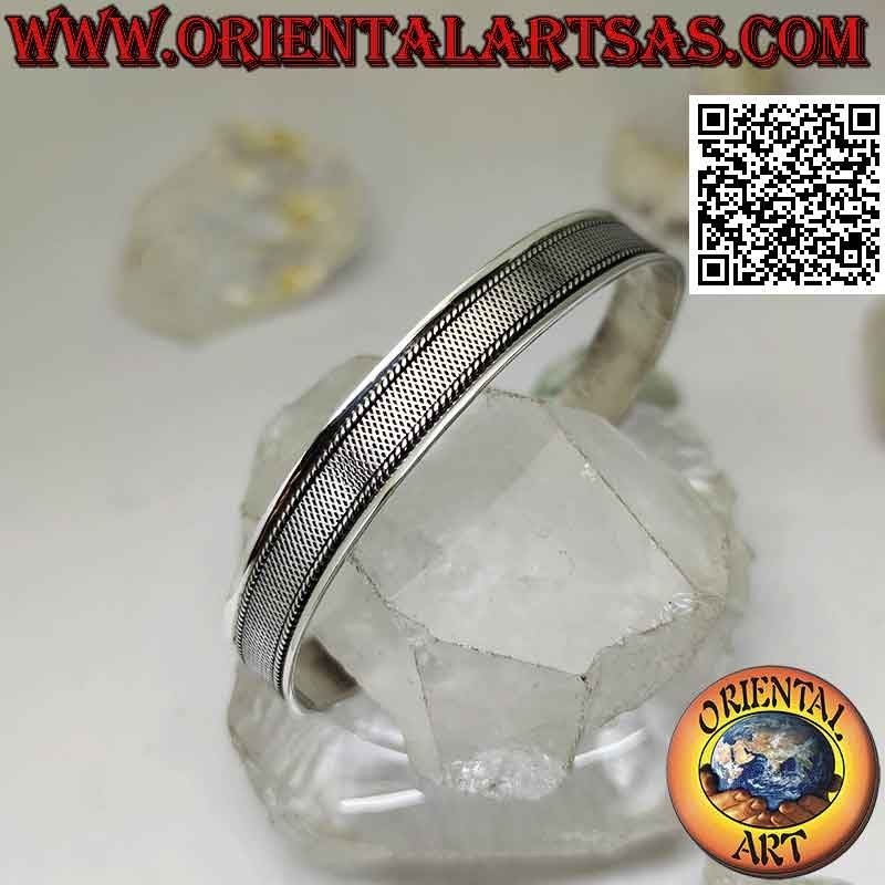Rigid bracelet in 925 ‰ silver with dense micro mesh in bas-relief